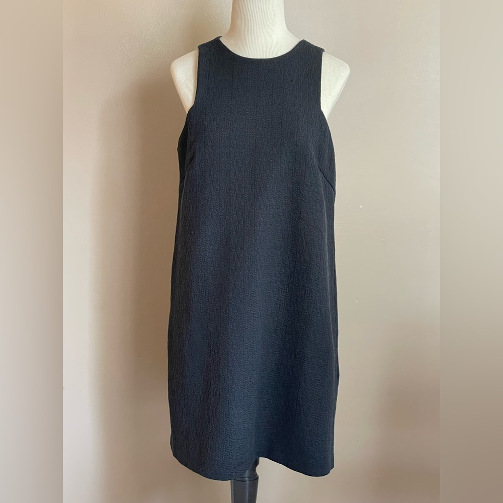 Textured sleeveless dress